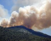 incendies var vents violents fumées des incendies canadiens prévenir incendies var