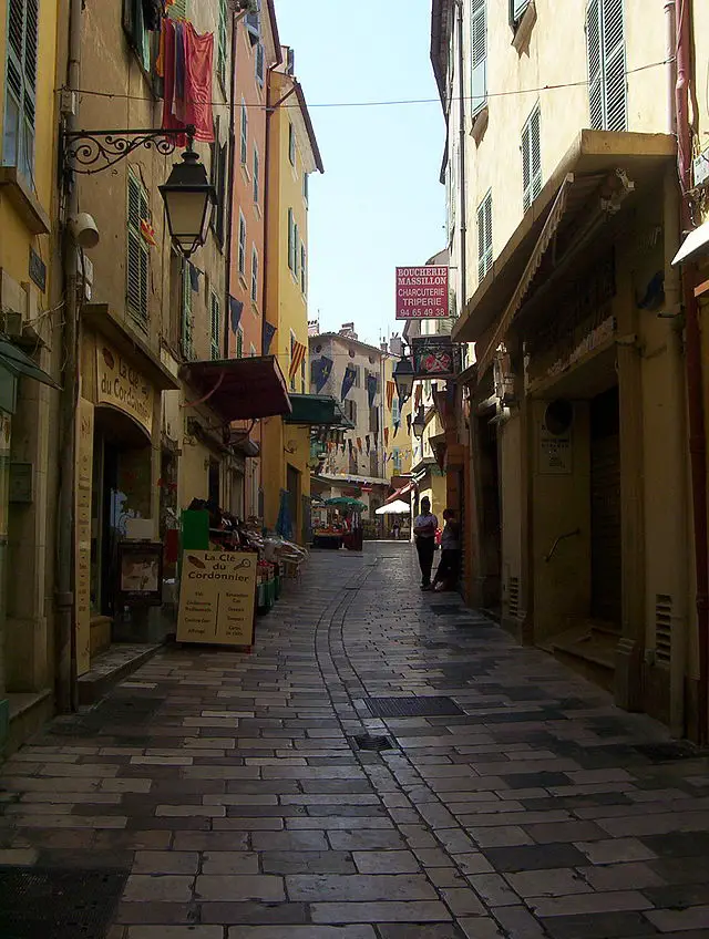 braderie à hyères