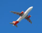 hausse de la taxe billets d'avion week-end de la Toussaint Grève des contrôleurs aériens easyjet destinations vol Orly-Nice easyjet nice liaison Alicante vacances 2024 cadeau voyage spoofing annulation vols vents marseille corse Nice tempête trafic aérien alerte à la bombe aéroport Hyères où partir vacances de la toussaint easyjet nice vol paris-nice hausse des voyages