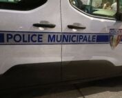 Une jeune femme juive a été agressée à son domicile à Six-Fours-les-Plages, un acte reflétant une augmentation préoccupante des incidents antisémites en France. aubagne tribunal marseille Ollioules corps poubelle