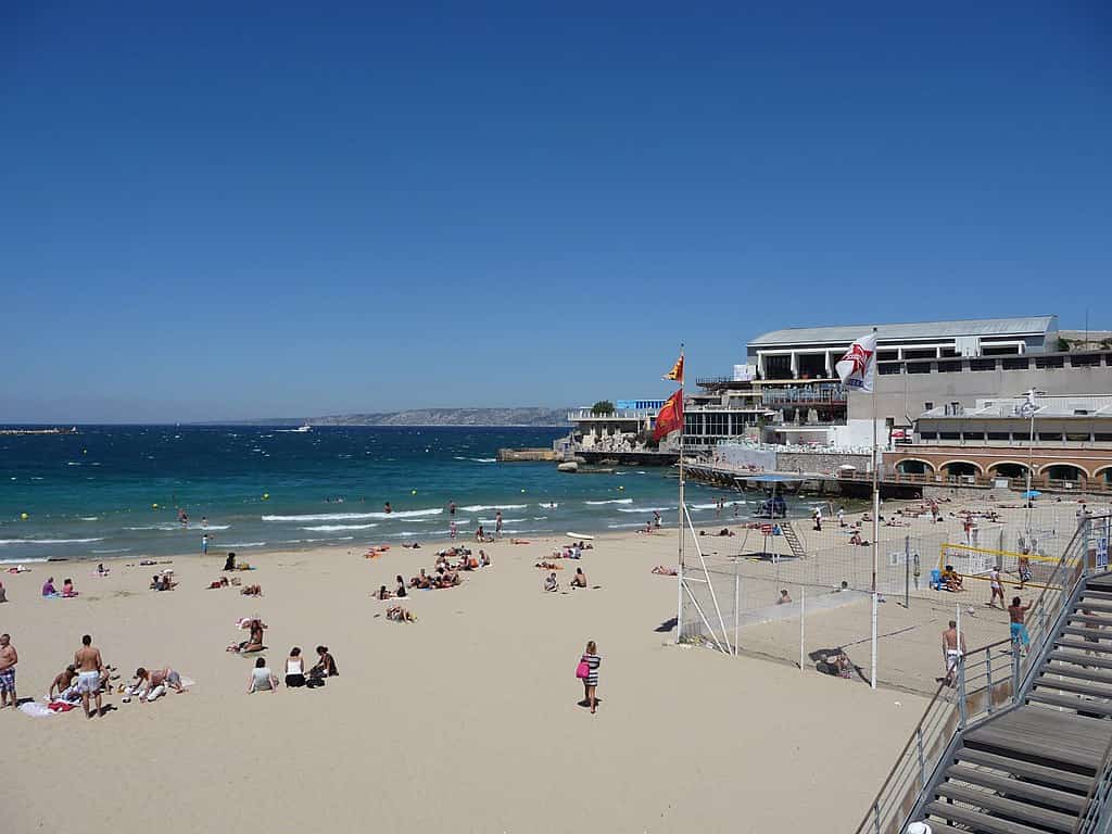 Découverte inquiétante à Marseille avec des ossements humains retrouvés au large de la plage des Catalans