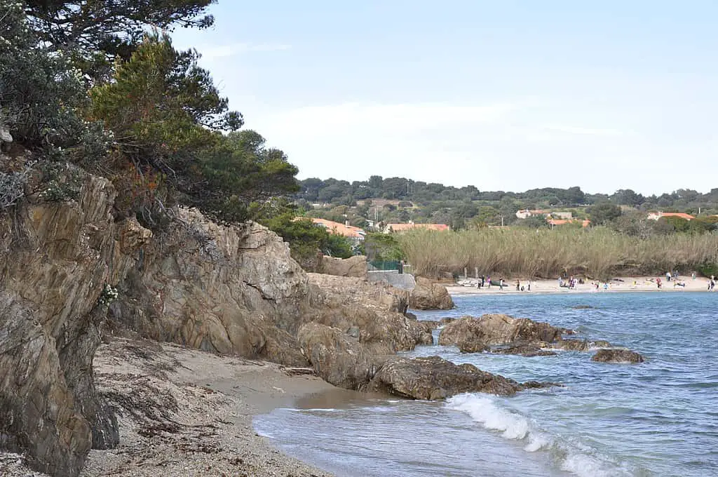 Hyères appel témoins corps