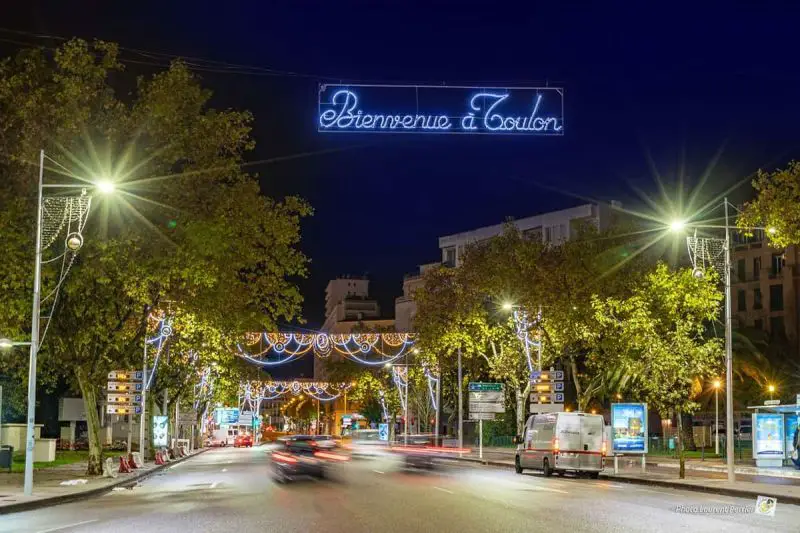 Toulon s'illumine pour les fêtes : un spectacle féerique de Noël