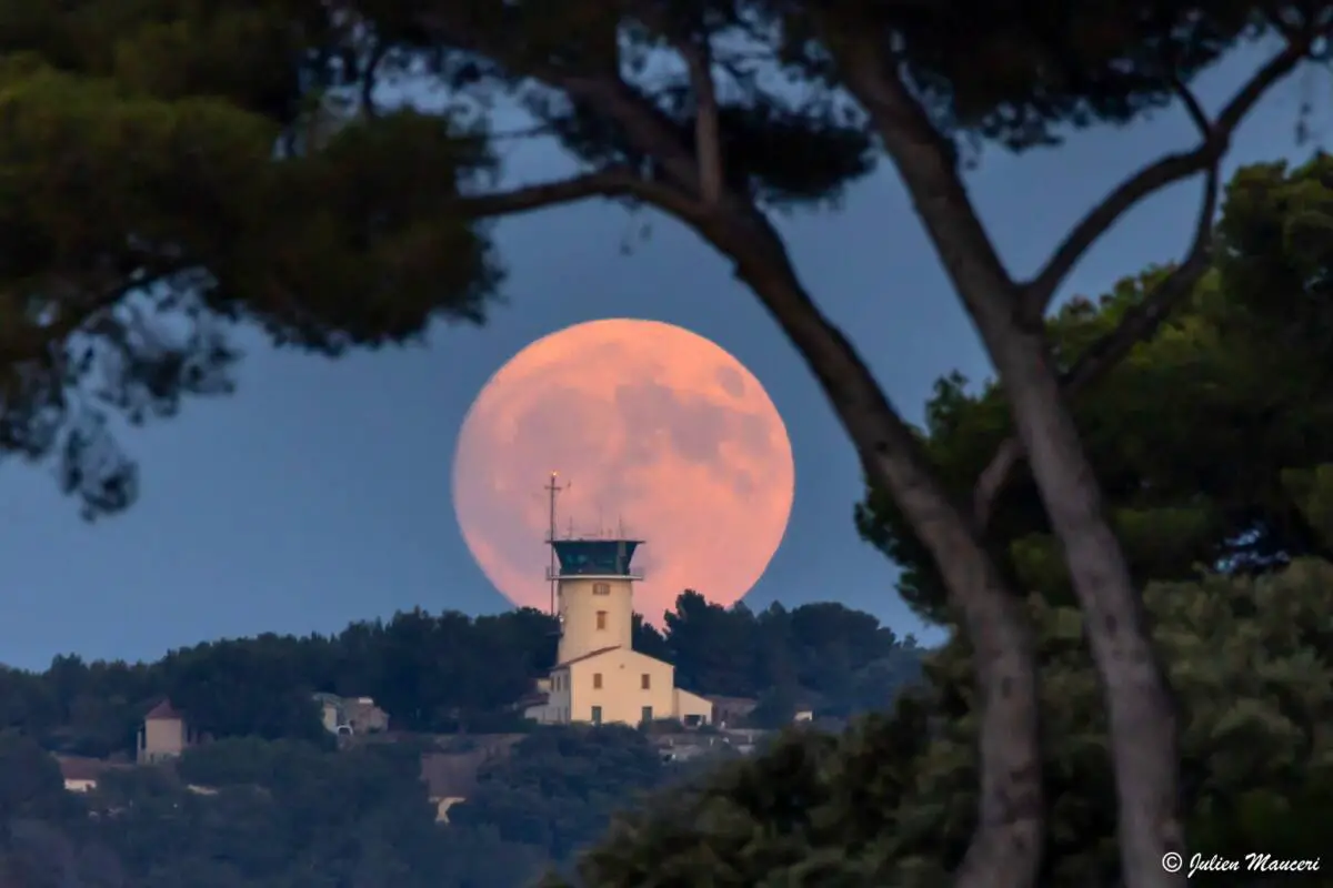 Julien Mauceri lune