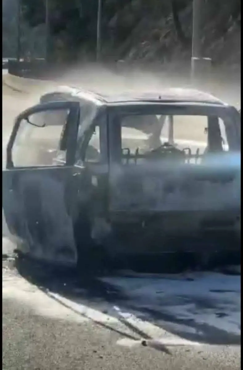 péage de Bandol voiture en feu