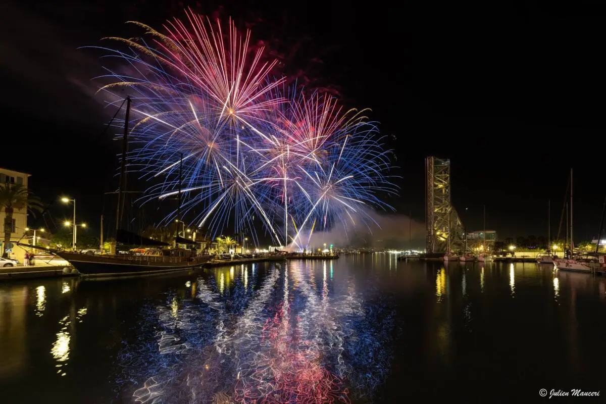 La Seyne-sur-Mer feu d'artifice