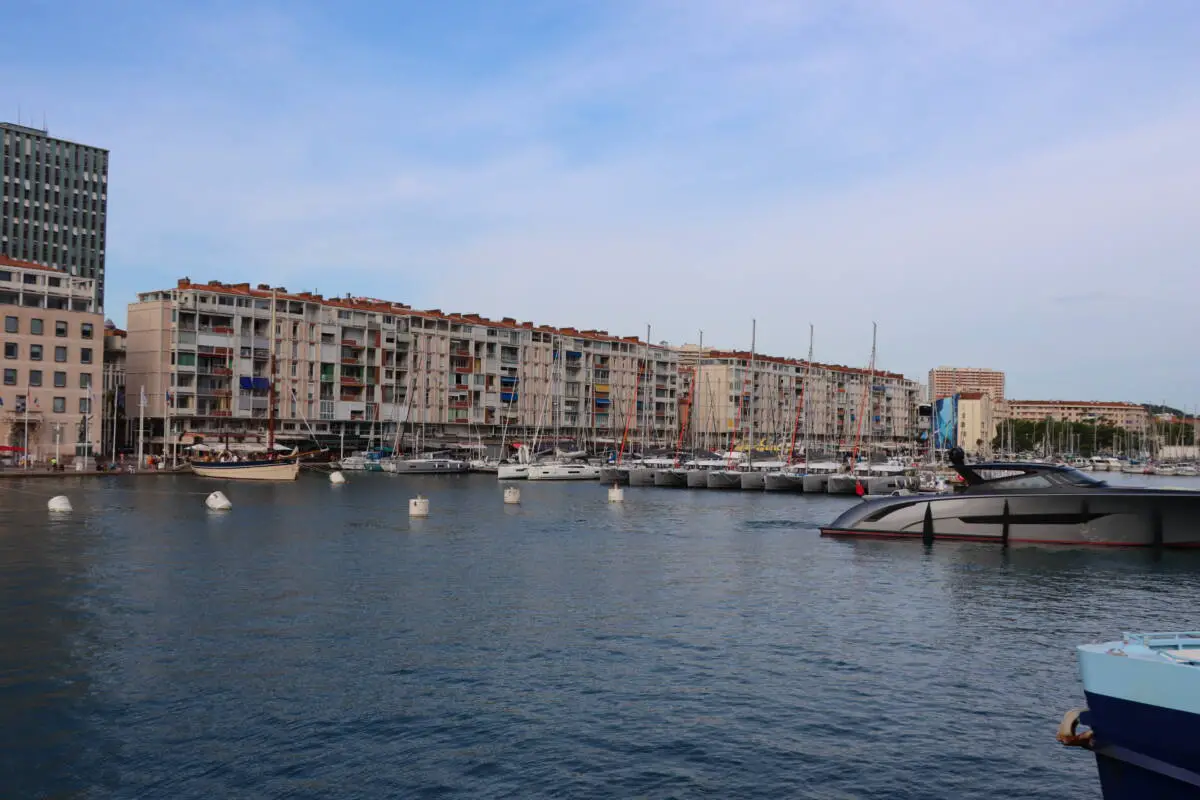 restaurateur port de toulon