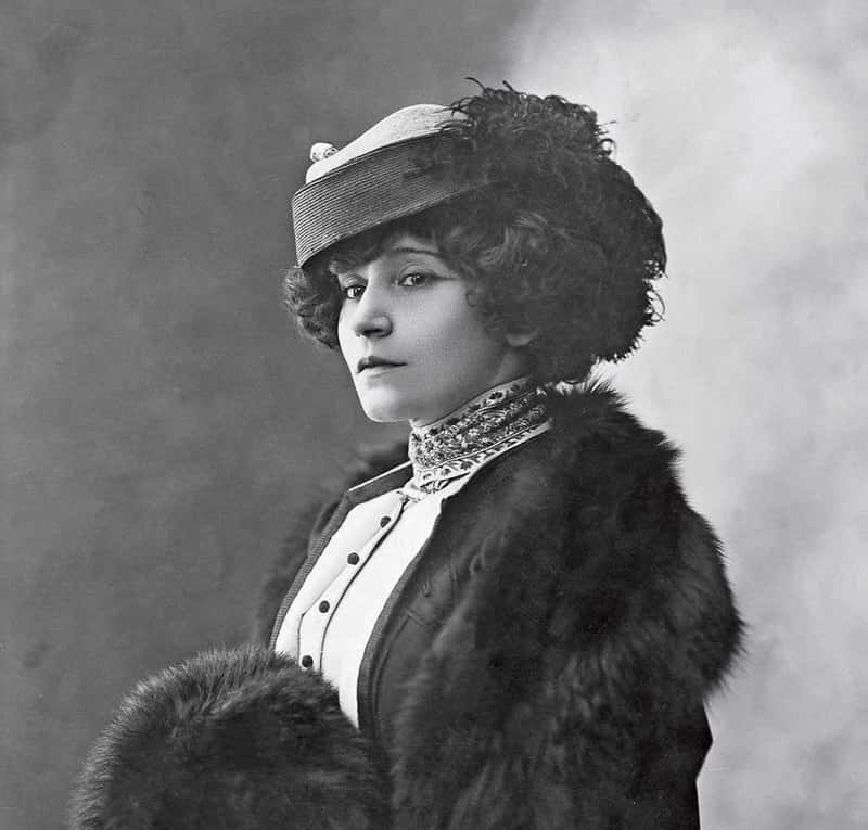 « Colette : le cœur n’a pas de rides » à la médiathèque de Signes : une rencontre poétique avec l’écrivaine