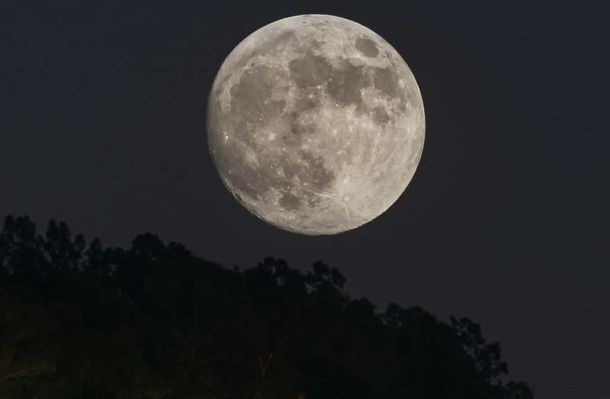 On vous explique comment observer la Super Lune du Castor dans le Var