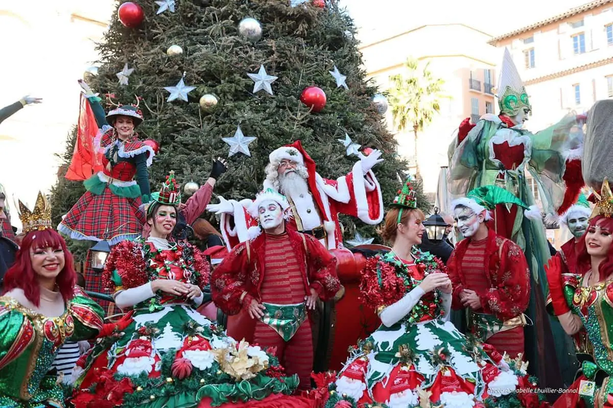 Arrivée Père Noël Toulon 24 décembre