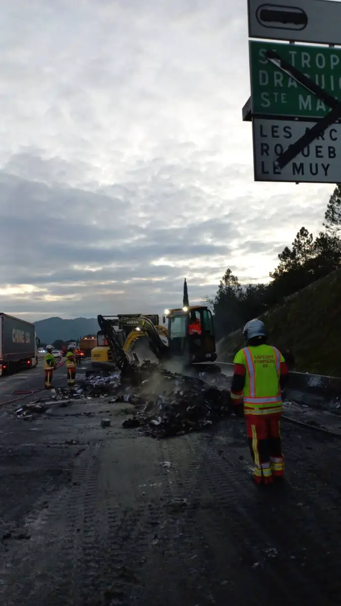 Incendie poids lourd sur l’A8