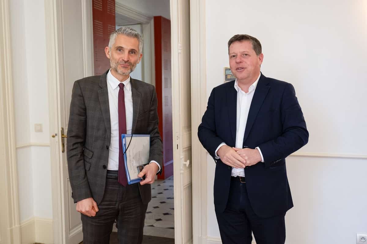 Emmanuel Roux en visite au Campus Connecté de Saint-Raphaël